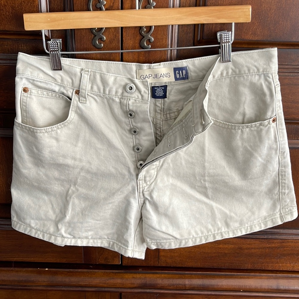 90s Gap shorts